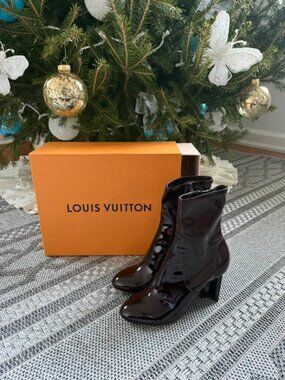 Louis Vuitton Flower Heel Black Patent Leather Boots Size US 7